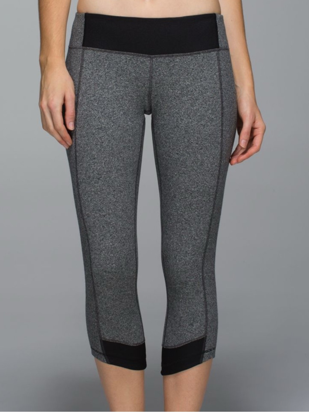 Lululemon ‘Motivate’ Crop